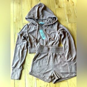 NWT Tic Toc Tumblebee Track Short Set